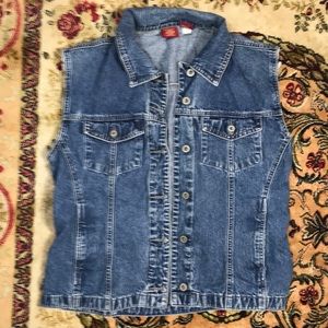 Vintage 90’s Gap denim jean vest